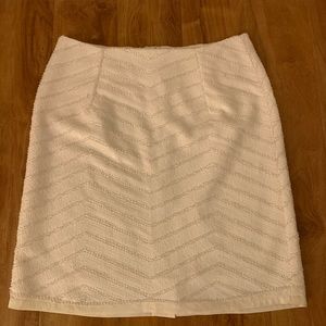 REALLY CUTE WHITE GLITTERY SKIRT